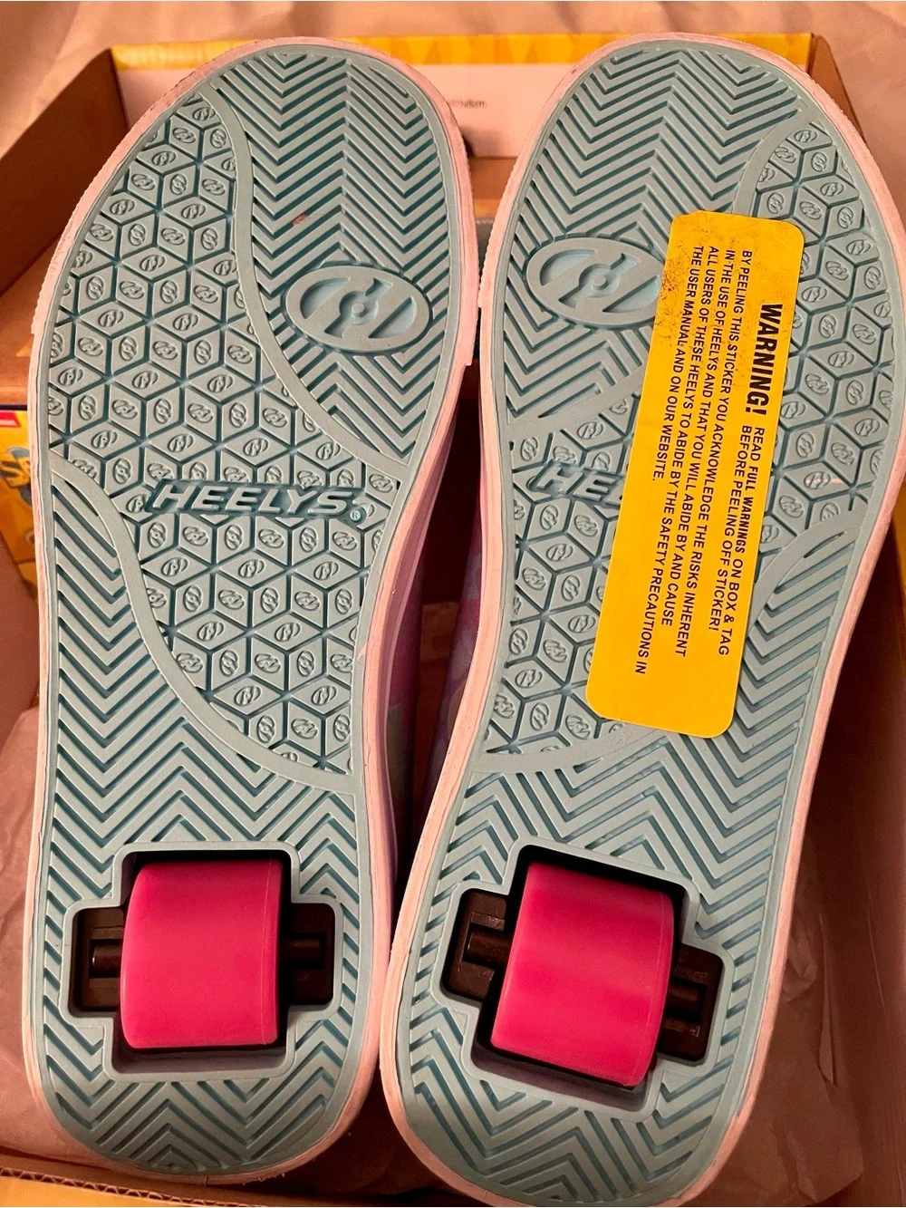 Heelys Pink SpongeBob & Friends Canvas Skate Shoes